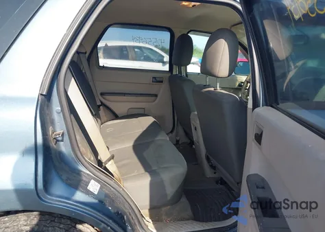 2011 Ford Escape Xls из США, поврежденный, VIN 1FMCU0C78BKA78085